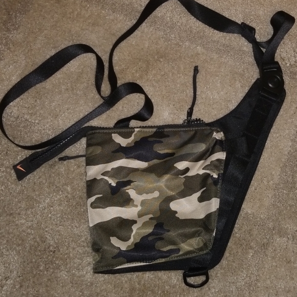 nike air max sling bag